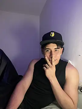 Snapshot of Maximuz1920 chatting on 10, 3, 2026 Maximuz1920 online show from 10, 3, 2026