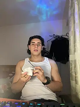 Maximuz1920 online show from 16, 7, 2026