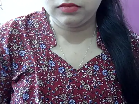 Cute Aliyaa online show from 27, 4, 2026