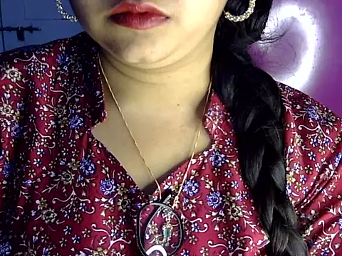 Cute Aliyaa online show from 29, 7, 2026