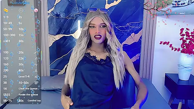 Samantha Ortega  online show from 25, 4, 2026