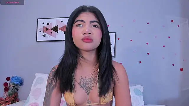 PauleteW10 online show from 21, 4, 2026