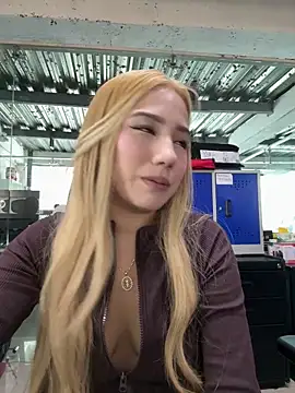 Isa cortes  online show from 22, 4, 2026