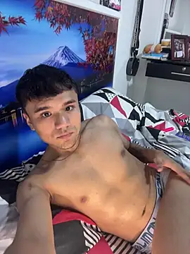 CreamKingg online show from 11, 2, 2026