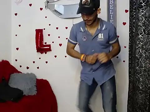 Caius fox online show from 13, 3, 2026