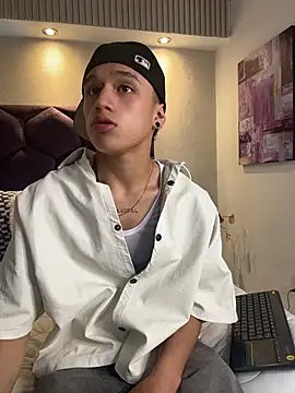 Snapshot of Dominik_Souza chatting on 9, 7, 2026 Dominik Souza online show from 9, 7, 2026