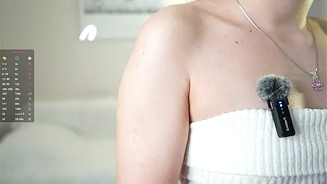 LoraLynn online show from 9, 3, 2026