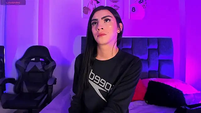 Isabella Moon9 online show from 24, 4, 2026