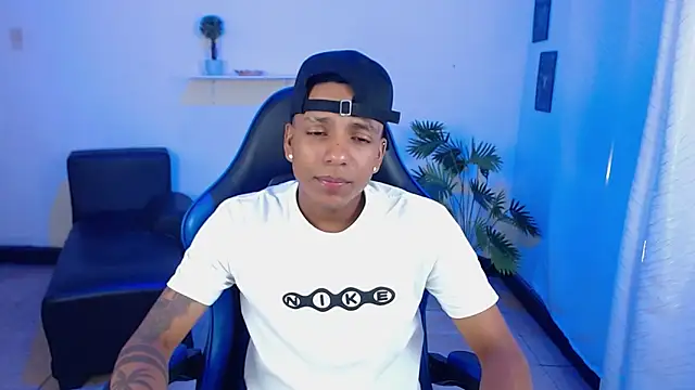 ostinn18 online show from 4, 3, 2026