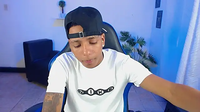 ostinn18 online show from 12, 3, 2026