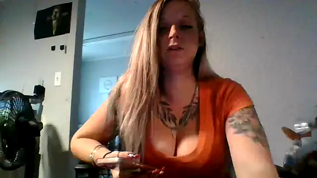 Gypsymomma17 online show from 11, 6, 2026
