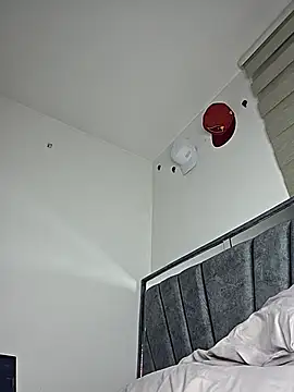 Snapshot of alaia_princess chatting on 8, 3, 2026 alaia princess online show from 8, 3, 2026