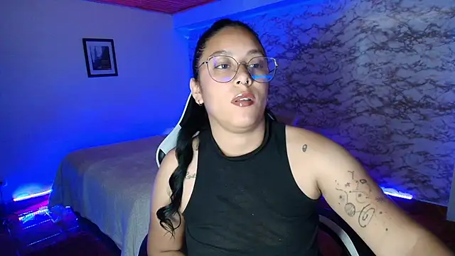 Camila IRoose online show from 22, 4, 2026