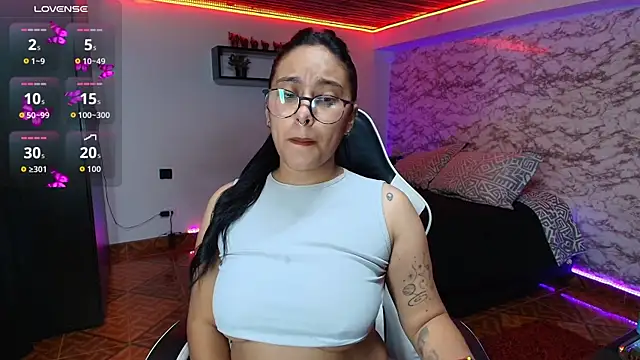 Camila IRoose online show from 22, 7, 2026