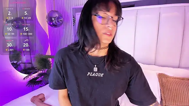 ViolettaColinss online show from 28, 4, 2026