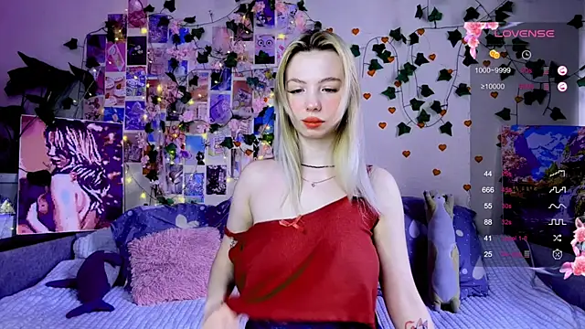 Akari-moon online show from 30, 4, 2026