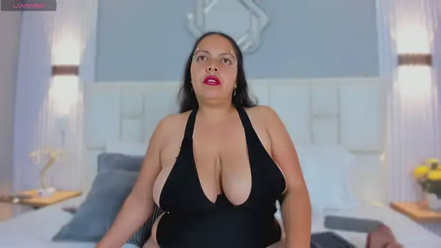 KataThonpson online show from 10, 3, 2026