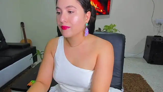 Alessandra 01 online show from 21, 6, 2026