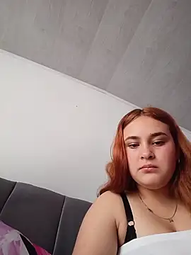 Snapshot of katty_42 chatting on 9, 6, 2026 katty 42 online show from 9, 6, 2026