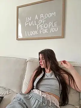 houseofnova online show from 11, 3, 2026