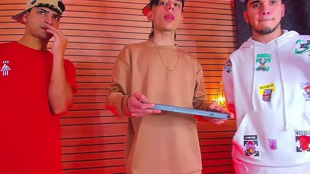 TheBatMansion online show from 19, 4, 2026