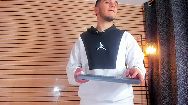 TheBatMansion online show from 21, 4, 2026