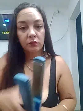 Snapshot of kuramaqueen chatting on 1, 3, 2026 kuramaqueen online show from 1, 3, 2026