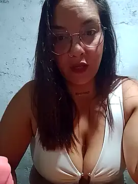 Snapshot of kuramaqueen chatting on 5, 3, 2026 kuramaqueen online show from 5, 3, 2026