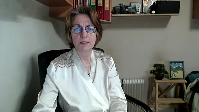 katemodel online show from 23, 4, 2026