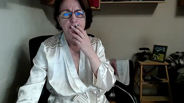 katemodel online show from 24, 6, 2026