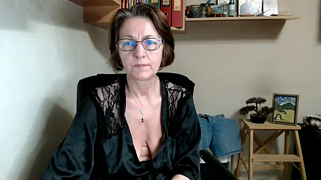 katemodel online show from 16, 7, 2026