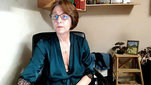katemodel online show from 18, 7, 2026