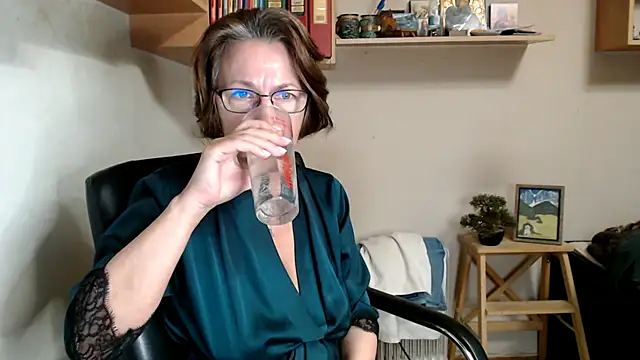 katemodel online show from 31, 7, 2026