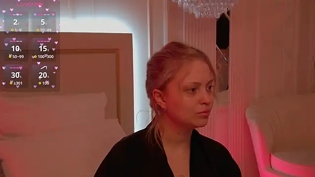 MollyHilton online show from 21, 4, 2026