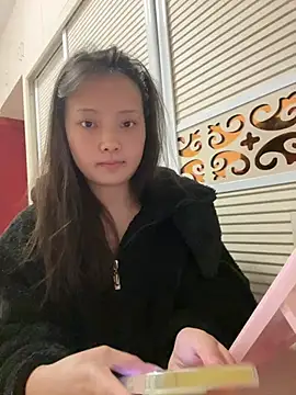 BIGBABYYEYE online show from 3, 3, 2026