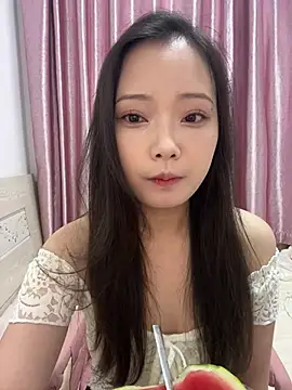 BIGBABYYEYE online show from 24, 7, 2026