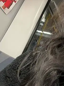 Xlara 002 online show from 14, 3, 2026