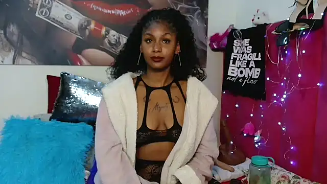 Moreish-06 online show from 24, 4, 2026