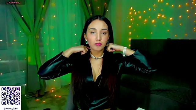 Anna Elfii online show from 18, 2, 2026