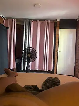 Maia Hotts online show from 24, 4, 2026