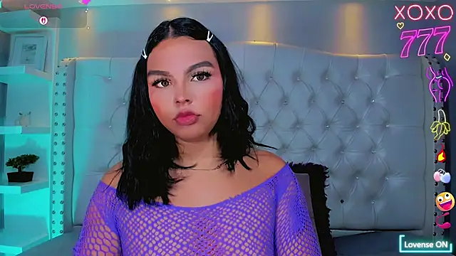 Maia Hotts online show from 19, 5, 2026