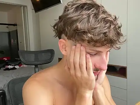 vitoraugustoxxx online show from 5, 2, 2026