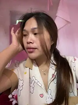 Snapshot of Emxinhka1 chatting on 14, 5, 2026 Emxinhka1 online show from 14, 5, 2026