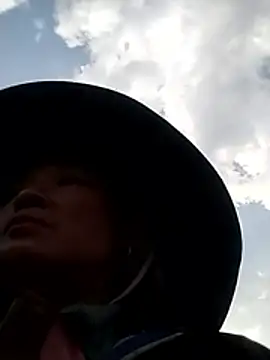 Neoone 1 online show from 11, 4, 2026