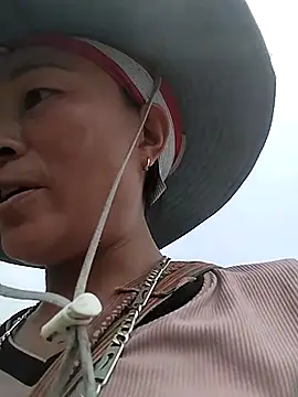 Neoone 1 online show from 21, 4, 2026