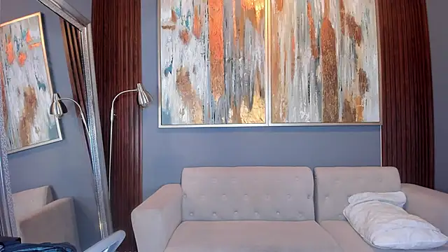 TAHIELA  online show from 13, 3, 2026