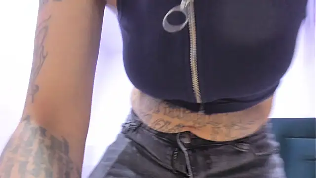 Dahliablack online show from 25, 4, 2026