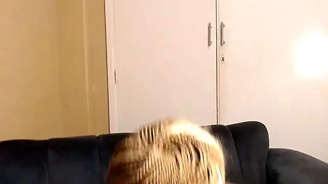 AppleAsss online show from 20, 4, 2026