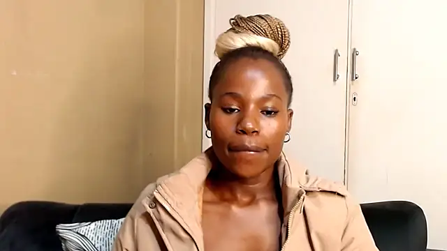 AppleAsss online show from 29, 4, 2026