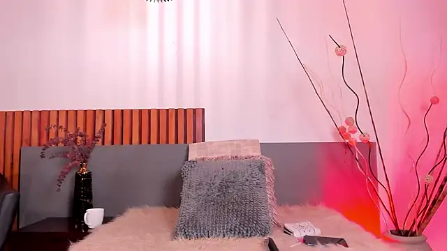 AylaStone online show from 9, 3, 2026